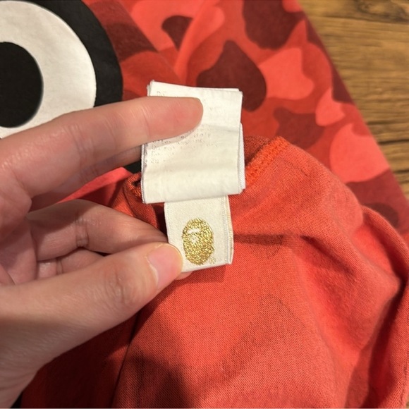 ๐HOST PICK x 2๐ BAPE x Baby Milo x Sesame Street Limited Edition Tee, Red, Small - Picture 3 of 15